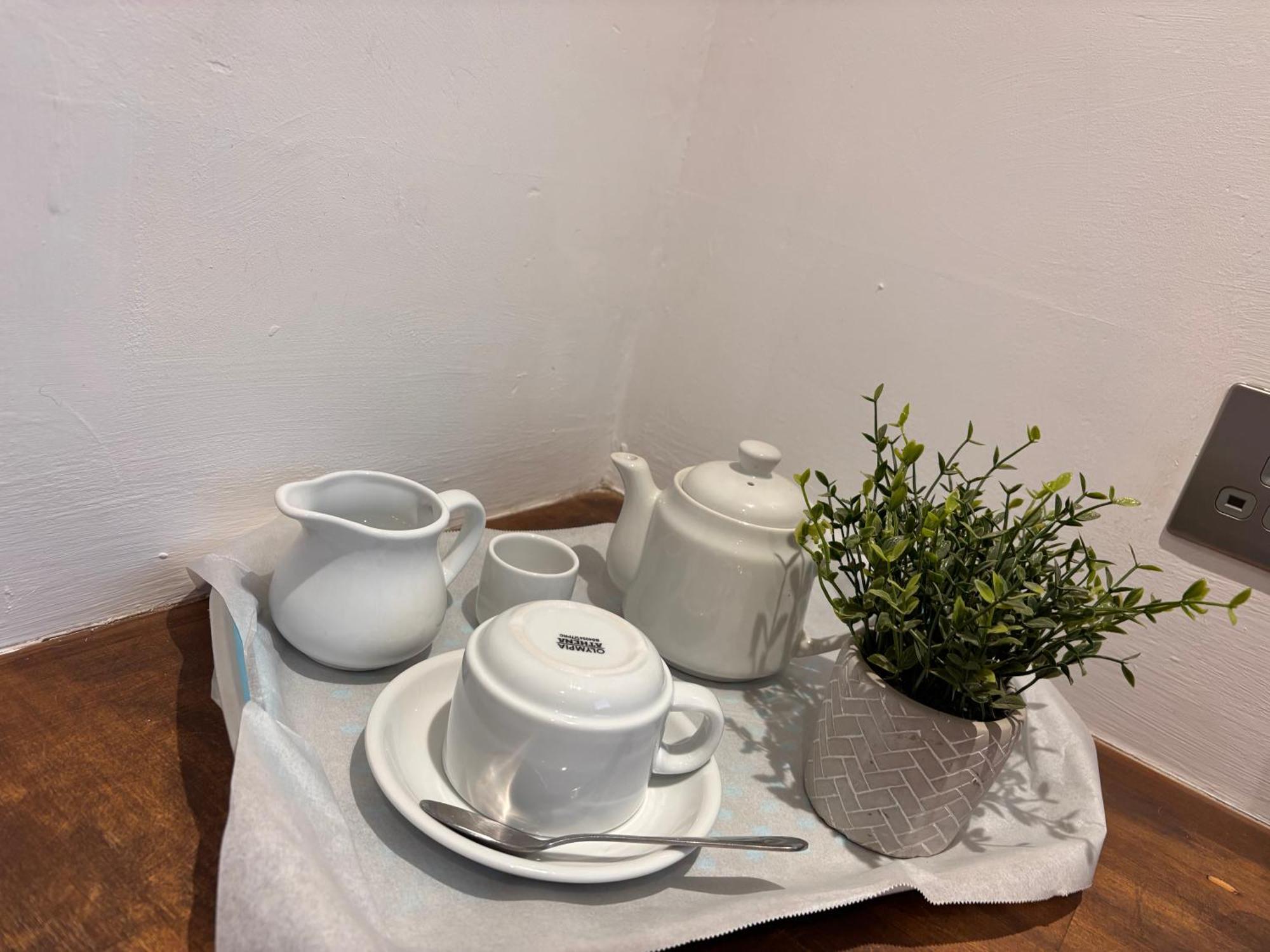 Private Access Small Room In Leicester Free Parking Drinks Exterior photo